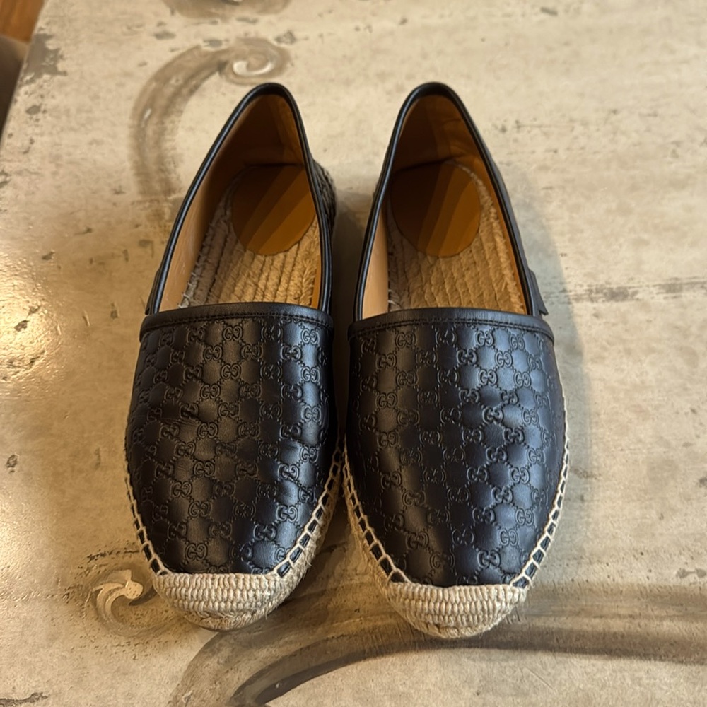 Gucci GG Black leather espadrilles!